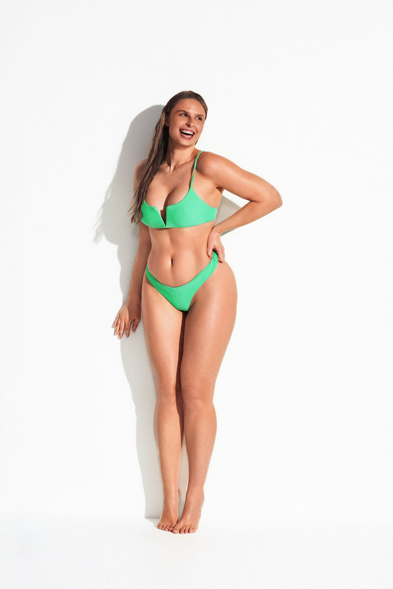 BELO HORIZONTE BALCONETTE BIKINI - Parakeet Green - front